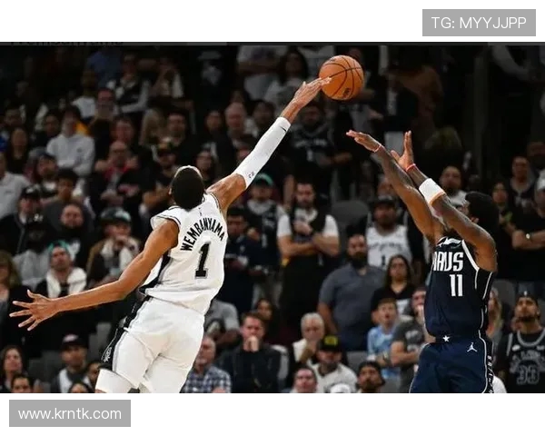 文班亚马新秀赛季全数据统计